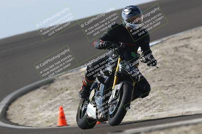 media/Nov-01-2025-TrackDaz (Sat) [[2b4d5192bc]]/C Group/1240pm (Turn 2 Outside)/